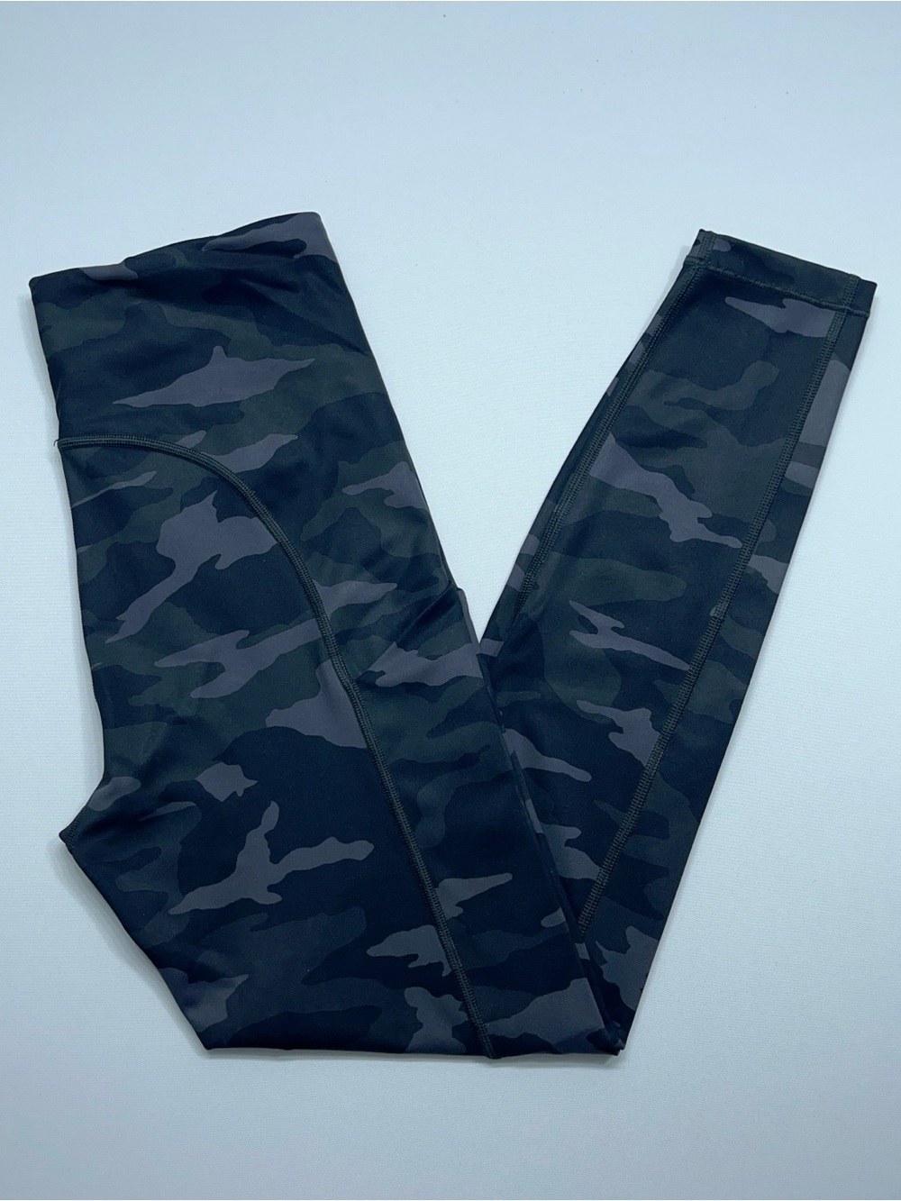 Athleta Ultimate Camo 7/8 Tight Leggings Womens Size XS Gray Black 24” Inseam